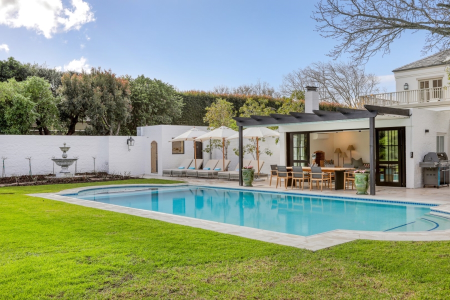 5 Bedroom Property for Sale in Constantia Western Cape